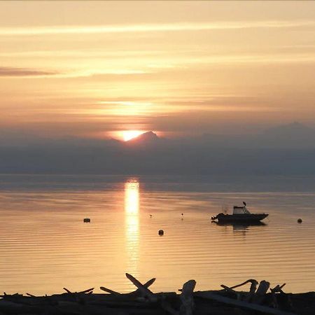 Camano Island Waterfront Vacation Rental Esterno foto
